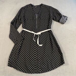 Express Women’s Black & White Print Shirt Dress, 1/4 zipper, tie at waist,size L
